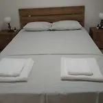 Gorginas Apartman Néa Péramos