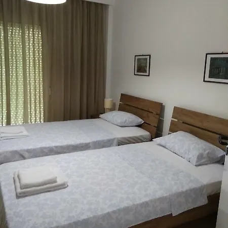 Apartament Gorginas Néa Péramos