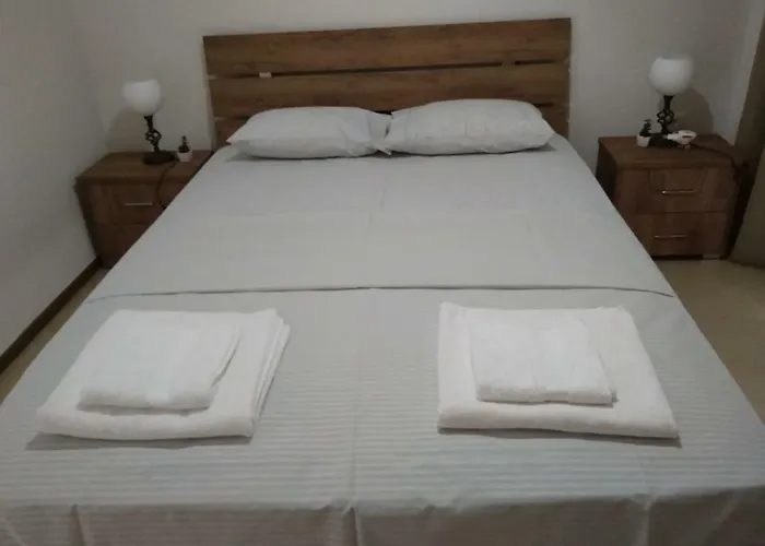 Gorginas Apartamento Néa Péramos